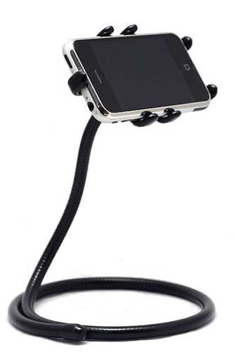 Illustration for article titled Naja King Stand a Flexible Friend for iPhone and iPod Touch
